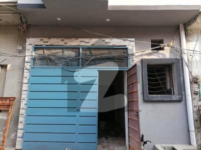 مُعیز ٹاؤن ہربنس پورہ لاہور میں 3 کمروں کا 3 مرلہ مکان 70 لاکھ میں برائے فروخت۔