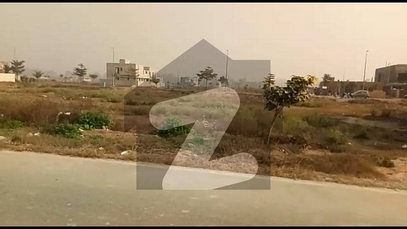 ڈی ایچ اے فیز 7 - بلاک یو فیز 7 ڈیفنس (ڈی ایچ اے) لاہور میں 1 کنال رہائشی پلاٹ 3.5 کروڑ میں برائے فروخت۔