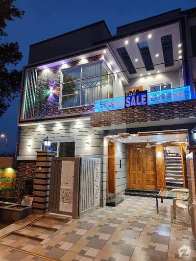 Brand New 5 Marla Modern House For Sale In Bahria Town Sector D.