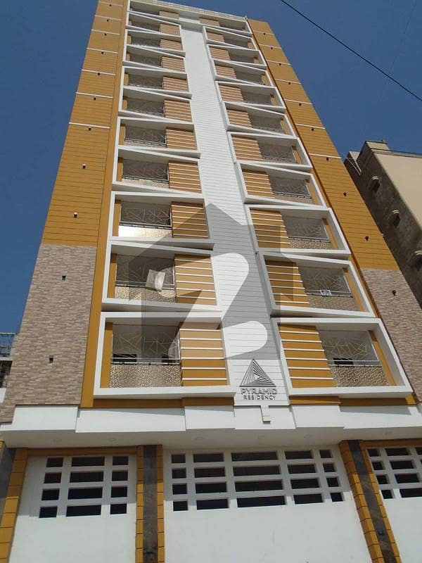 کلفٹن ۔ بلاک 1 کلفٹن کراچی میں 3 کمروں کا 10 مرلہ پینٹ ہاؤس 2.4 کروڑ میں برائے فروخت۔