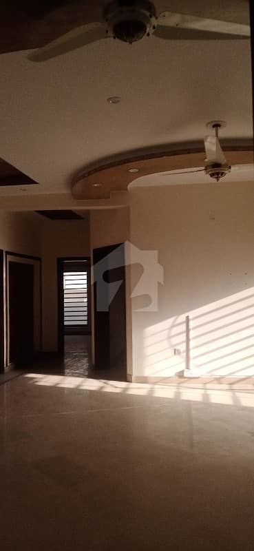 Triple Storey Good Condition House Available For Rent