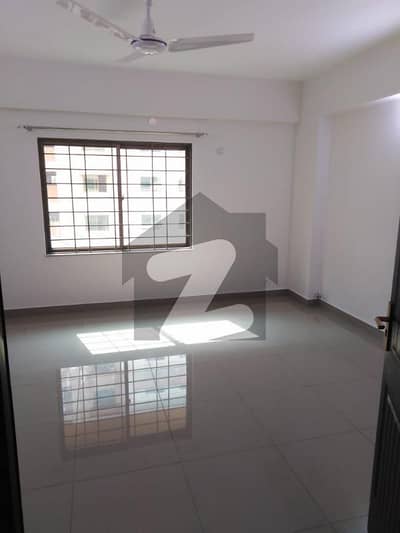 Brand New 10 Marla 3 Bed Rooms Flat Available For Rent