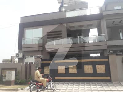 10 Marla Full House Available For Rent In Park View City Lahore