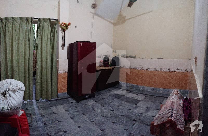 الفیصل ٹاؤن لاہور میں 2 کمروں کا 3 مرلہ مکان 45 لاکھ میں برائے فروخت۔