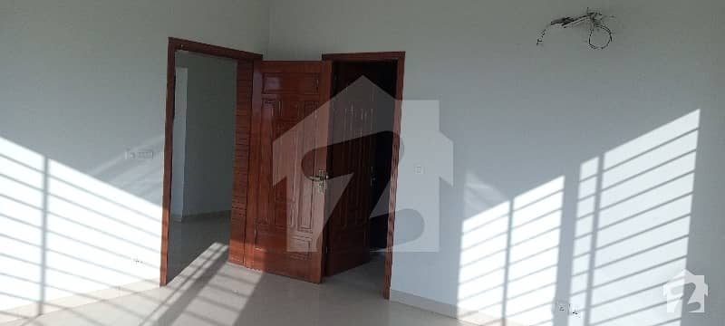 Brand New 1 Kanal Upper Portion For Rent In Dha Phase 5
