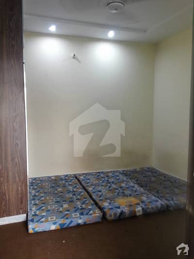 Spacious Room Is Available In Gulberg 3 - Block H For Rent