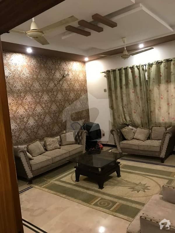 کے ای ایس سی ہاؤسنگ سوسائٹی سکیم 33 کراچی میں 6 کمروں کا 8 مرلہ مکان 3.5 کروڑ میں برائے فروخت۔