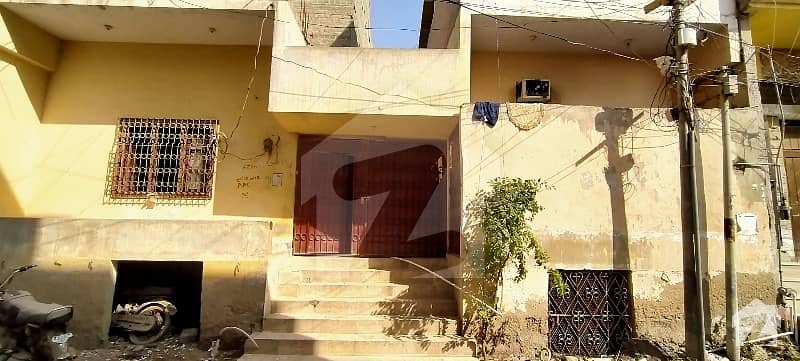 اعظم بستی جمشید ٹاؤن کراچی میں 4 کمروں کا 8 مرلہ مکان 4 کروڑ میں برائے فروخت۔