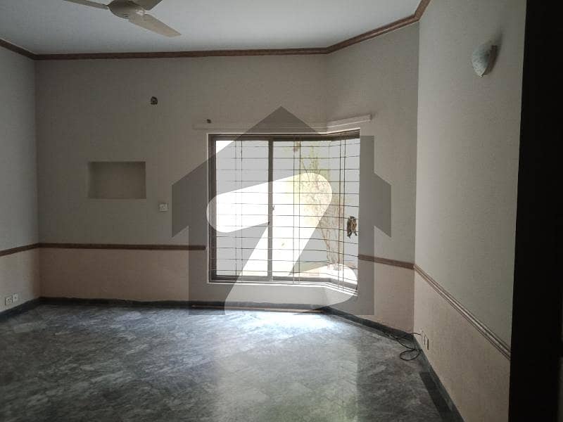 Defence Beautiful One Bedroom Of One Kanal House For Rent In DHA Lahore