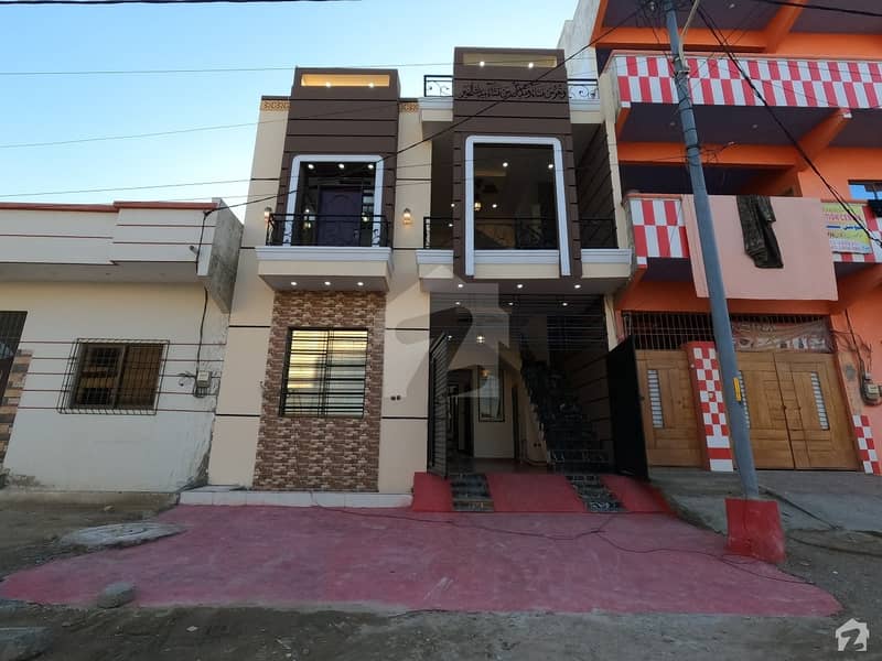 گلشنِ معمار - سیکٹر کیو گلشنِ معمار گداپ ٹاؤن کراچی میں 4 کمروں کا 5 مرلہ مکان 1.8 کروڑ میں برائے فروخت۔