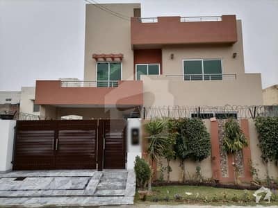 10 Marla Beautiful House For Sale In F Block Extention State Life Society Phase 1 Lahore. 10 Marla Beautiful House For Sale In F Block Extention State Life Society Phase 1 Lahore.