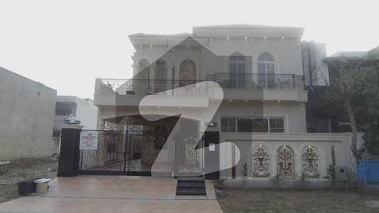 ایڈن سٹی - بلاک بی ایڈن سٹی ایڈن لاہور میں 4 کمروں کا 10 مرلہ مکان 4.15 کروڑ میں برائے فروخت۔ ایڈن سٹی - بلاک بی ایڈن سٹی ایڈن لاہور میں 4 کمروں کا 10 مرلہ مکان 4.15 کروڑ میں برائے فروخت۔