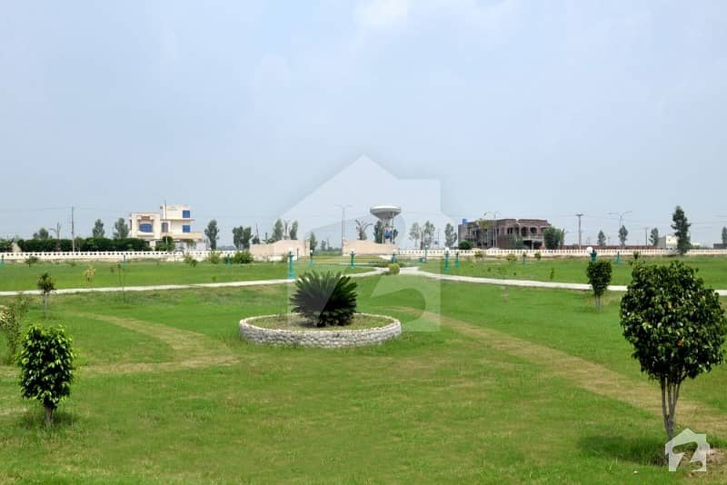 1 Kanal Beautiful Location Plot in Punjab is Available For sale