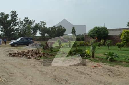 7 Kanal Attractive Location Farm House For Sale In Kot Abdul Malik