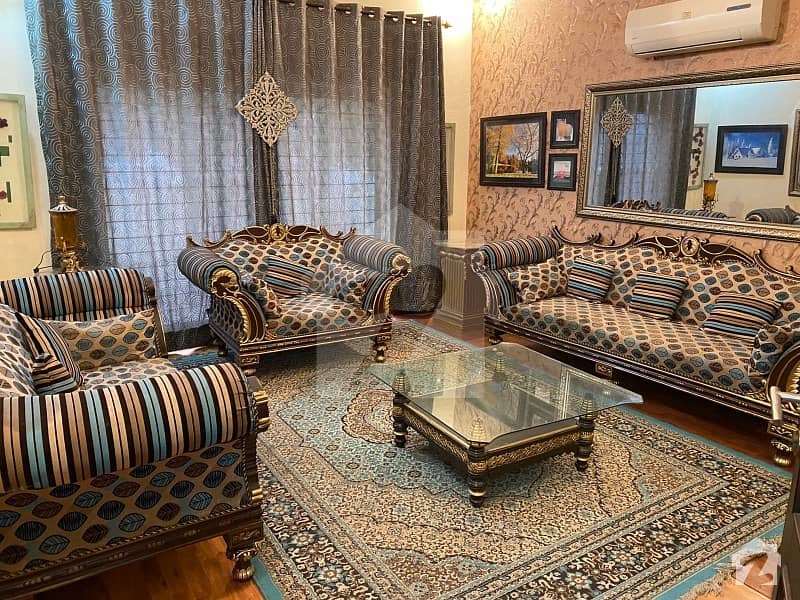 Furnished Room On Rent In Main Cantt