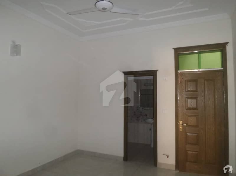 ای ۔ 11/2 ای ۔ 11 اسلام آباد میں 4 مرلہ فلیٹ 65 لاکھ میں برائے فروخت۔ ای ۔ 11/2 ای ۔ 11 اسلام آباد میں 4 مرلہ فلیٹ 65 لاکھ میں برائے فروخت۔