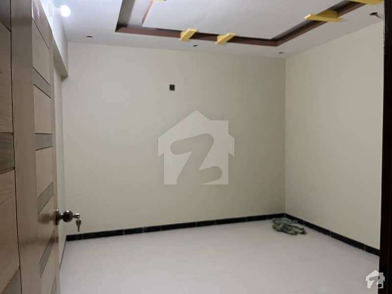 Attractive 1800 Square Feet Flat Available For Rent Attractive 1800 Square Feet Flat Available For Rent