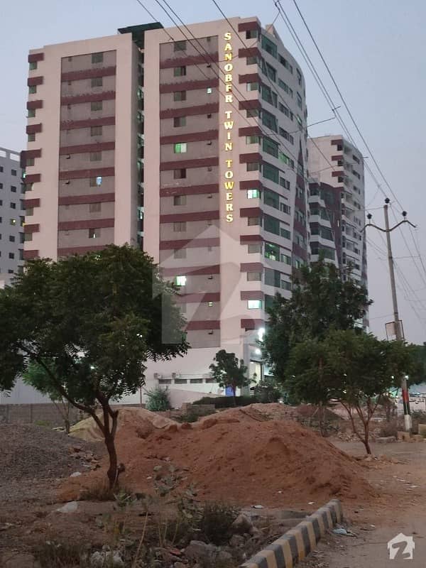 صنوبر ٹوِن ٹاور سعدی روڈ کراچی میں 2 کمروں کا 5 مرلہ فلیٹ 80 لاکھ میں برائے فروخت۔