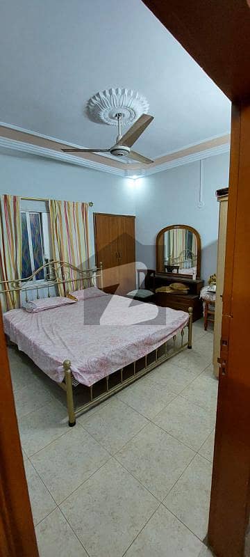 گلستانِِ جوہر ۔ بلاک 18 گلستانِ جوہر کراچی میں 4 کمروں کا 5 مرلہ مکان 1.75 کروڑ میں برائے فروخت۔
