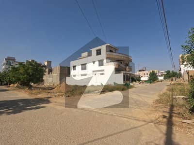 2160 Square Feet Residential Plot Is Available For Sale In Zeenatabad on 40ft road and 400 sq yards facing