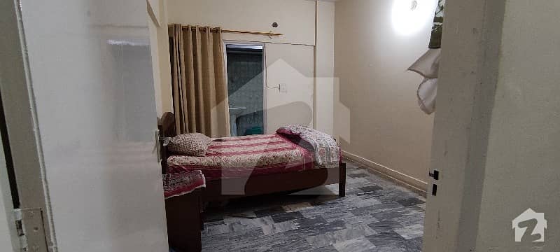 ناگن چورنگی نارتھ ناظم آباد کراچی میں 3 کمروں کا 5 مرلہ فلیٹ 68 لاکھ میں برائے فروخت۔
