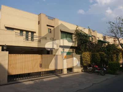 Askari 11 Sector A 3 Bed 10 Marla House For Rent