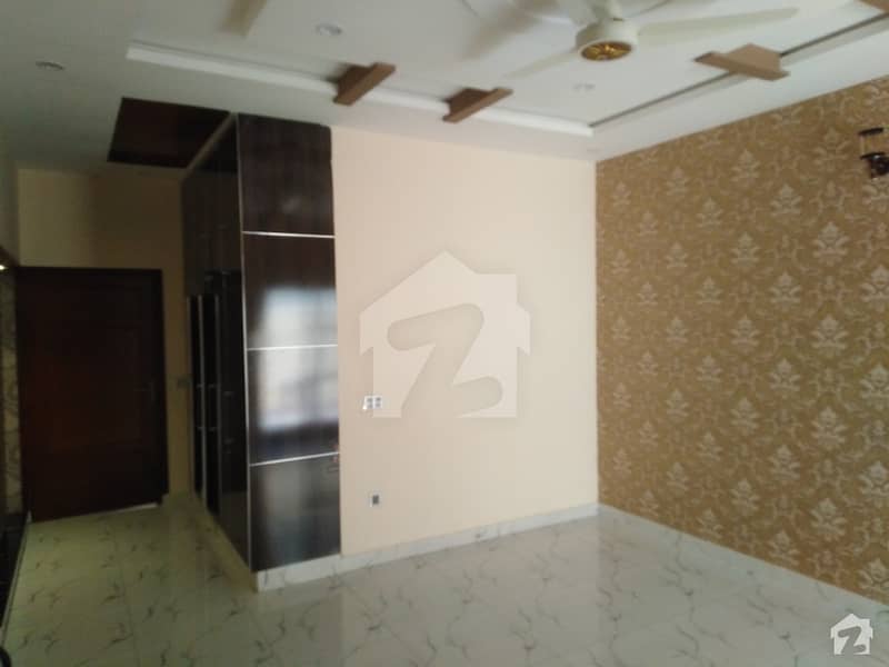1 Kanal Spacious House Available In IEP Engineers Town For Sale