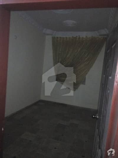 In Liaquatabad Flat For Sale Sized 405 Square Feet