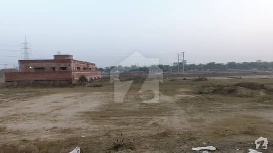 ایل ڈی اے ایوینیو ۔ بلاک ایچ ایل ڈی اے ایوینیو لاہور میں 1 کنال رہائشی پلاٹ 1.65 کروڑ میں برائے فروخت۔