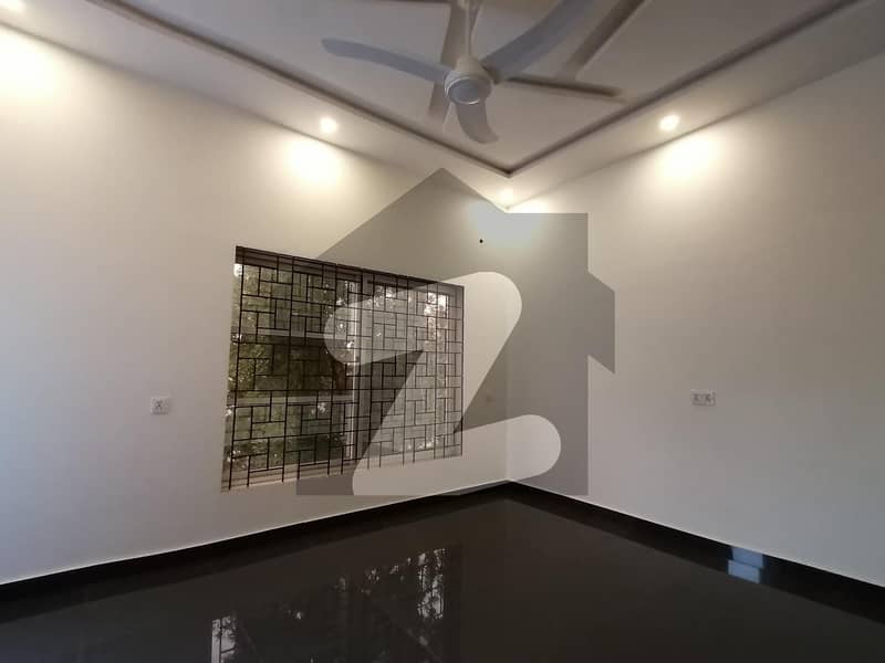 1 Kanal House For Sale in DC colony Neelam Block