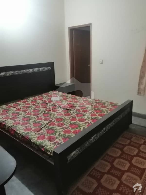 نیواقبال پارک کینٹ کینٹ لاہور میں 2 کمروں کا 4 مرلہ بالائی پورشن 20 ہزار میں کرایہ پر دستیاب ہے۔