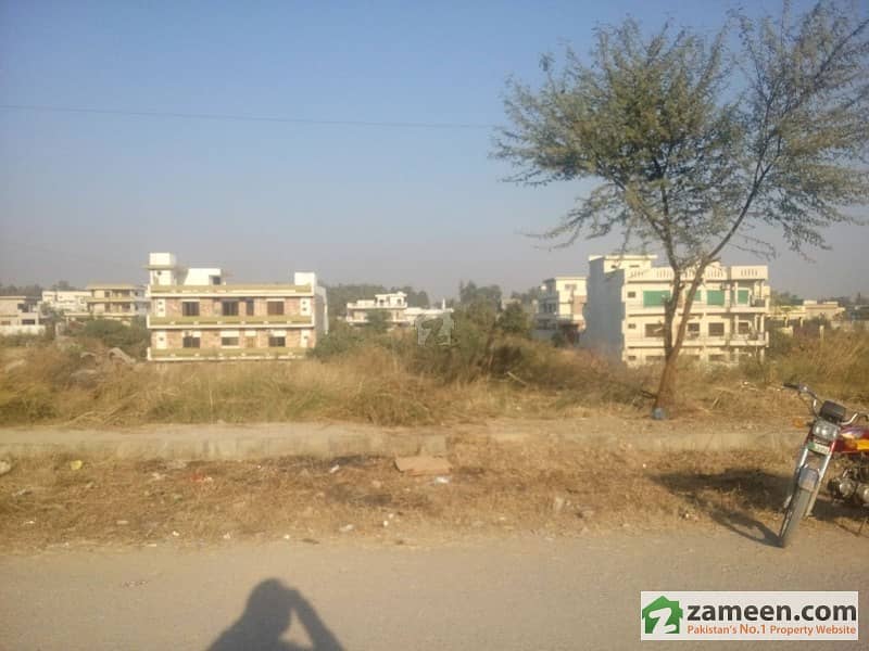 2700 Sq Yd Pair Commercial Plot No 10 & 11 In F-15/1