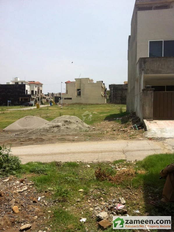 Possession Paid 7 Marla Plot For Sale In Bahria Town Phase 8 - Abu Bakar Block
