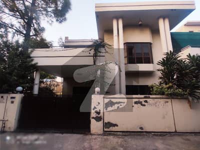 12 Marla Double Storey House Available For sale In Lalazar Tulsa Road