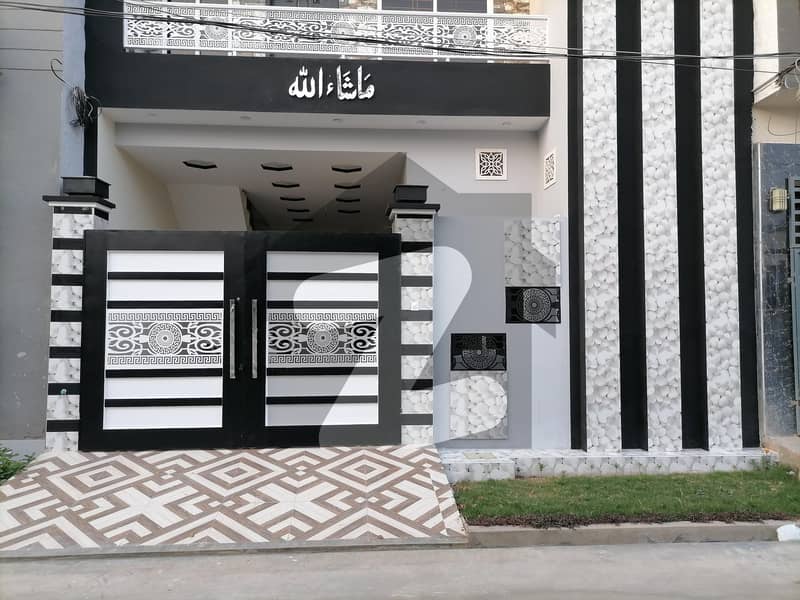 Corner House For sale Is Readily Available In Prime Location Of Jeewan City - Phase 5