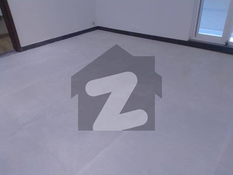 E-11 Brand Tail Flooring Full House 9 Bedroom Available For Rent