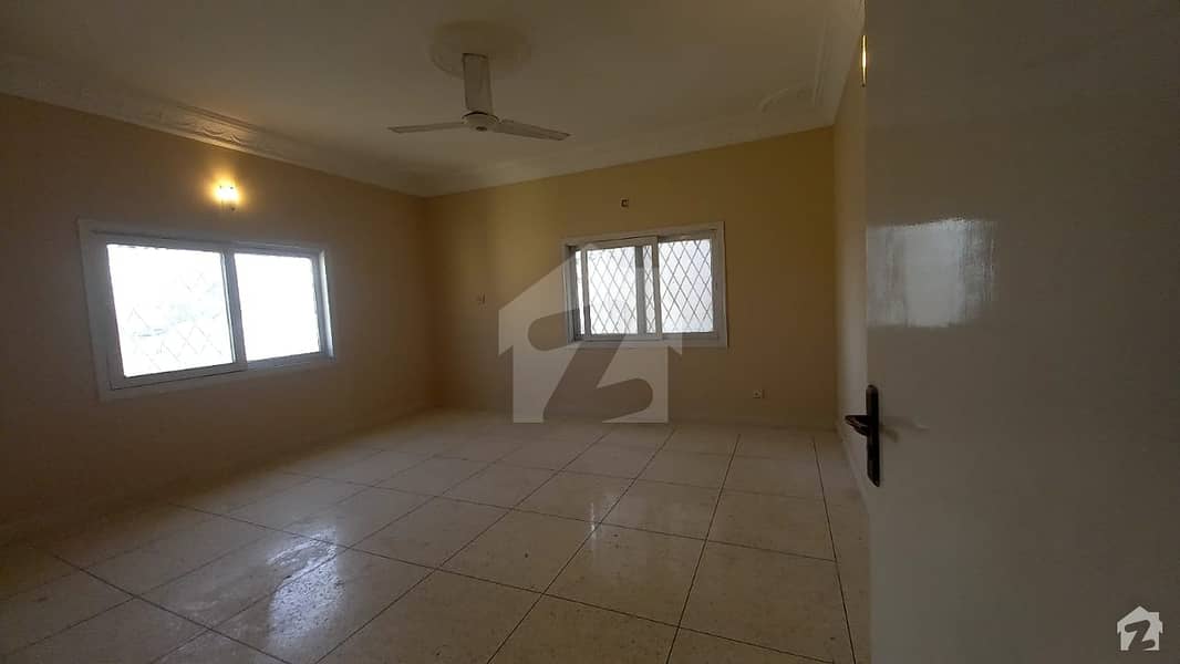 1700 Square Feet Flat In Defence View Phase 2 Of Karachi Is Available For Rent