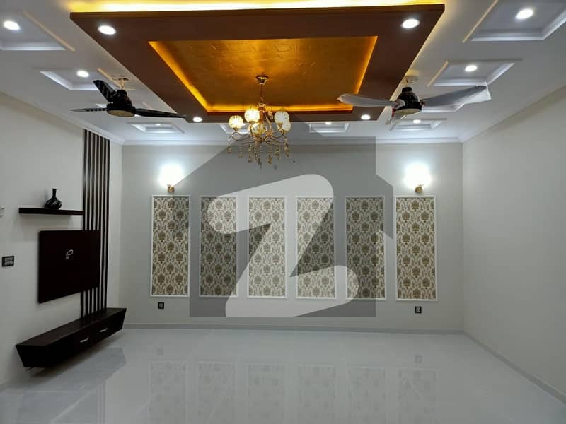 House For sale Situated In Model Town - Block B