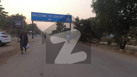 5 Marla Plot Available In J Block At Prime Location On Ground Plot Back To 75 Feet Road In Lda City Lahore