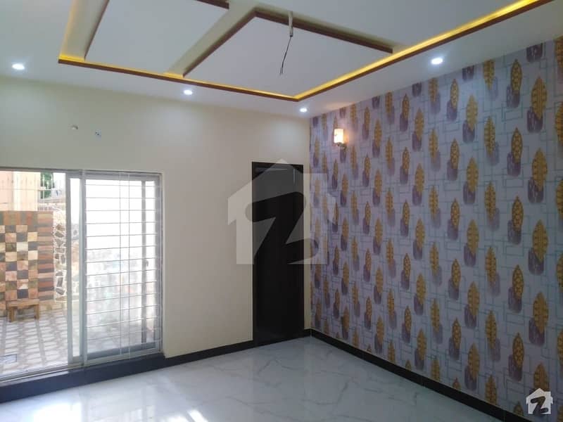 Highly In-demand 1 Kanal House Available For Sale