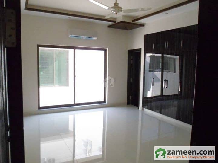 1 Kanal Brand New Upper Portion For Rent In Dha Phase 4