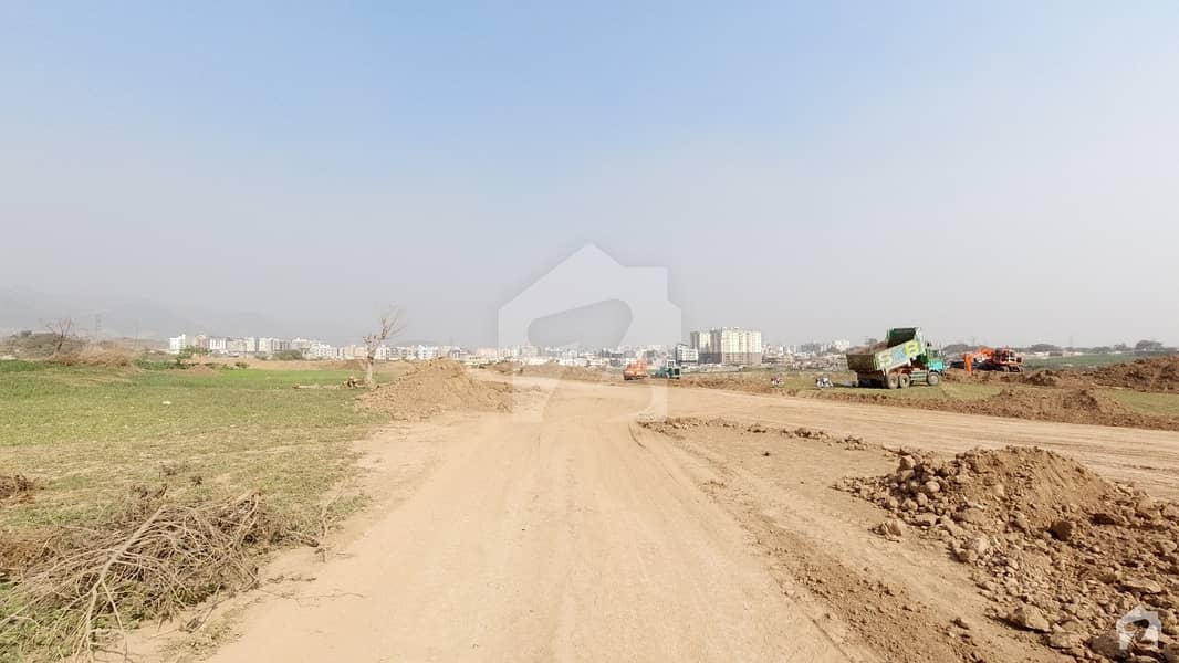 1000 Square Feet Residential Plot In Rs 10,000,000 Is Available In E-12