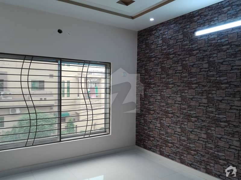 10 Marla Upper Portion In Wapda Town For Rent