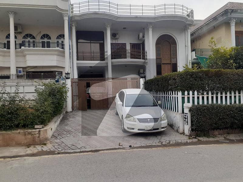 35x80 Double Storey House Is Available For Sale