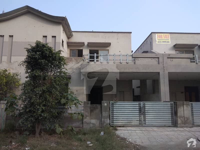 ڈیوائن گارڈنز ۔ بلاک ڈی ڈیوائن گارڈنز لاہور میں 3 کمروں کا 8 مرلہ مکان 2.25 کروڑ میں برائے فروخت۔