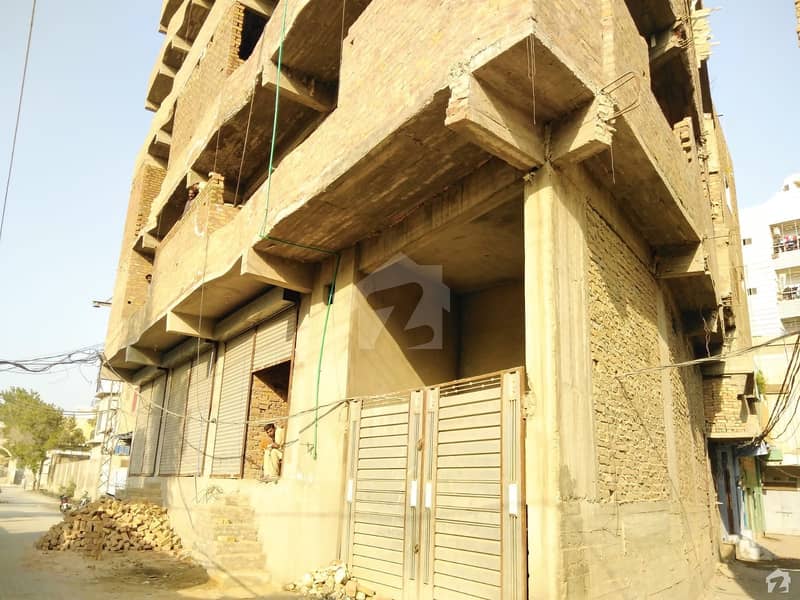 معصوم شاہ مینار روڈ سکھر میں 4 کمروں کا 7 مرلہ فلیٹ 1.2 کروڑ میں برائے فروخت۔