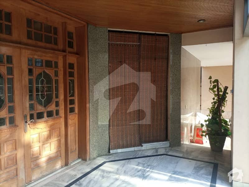 Model Town 1 Kanal Lower Portion Available For Rent