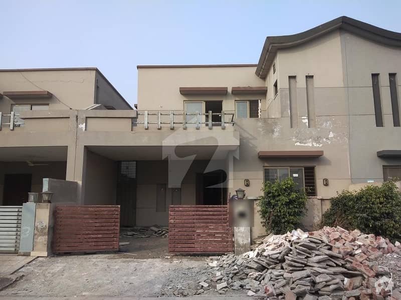ڈیوائن گارڈنز ۔ بلاک ڈی ڈیوائن گارڈنز لاہور میں 3 کمروں کا 8 مرلہ مکان 2.5 کروڑ میں برائے فروخت۔