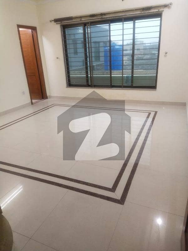 22 Marla Upper Portion For Rent