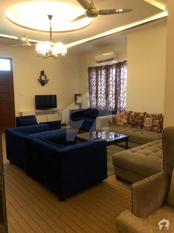 سوان گارڈن اسلام آباد میں 6 کمروں کا 14 مرلہ مکان 3.4 کروڑ میں برائے فروخت۔ سوان گارڈن اسلام آباد میں 6 کمروں کا 14 مرلہ مکان 3.4 کروڑ میں برائے فروخت۔